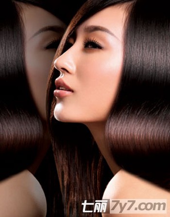 <em>怎样</em>才能<em>使头发柔顺</em> 小编教你护发小窍门去除