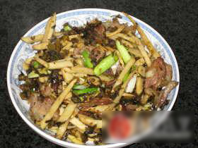 雪菜肉丝炒春笋