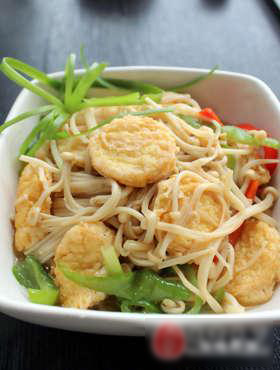 金针菇烧玉子豆腐