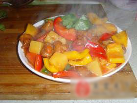 菠萝咕噜肉