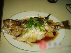 清蒸鲈鱼