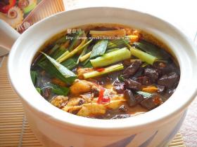 鸭血炖豆腐