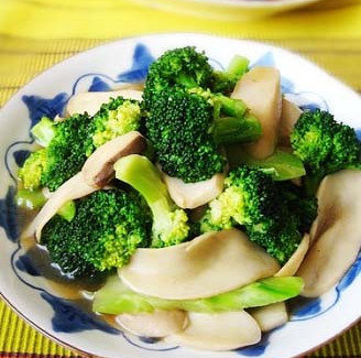 杏鲍菇炒西兰花