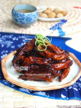 怎么做酱鸭好吃 8a1427ee9ecc11e38844b8ca3aeed2d7.jpg